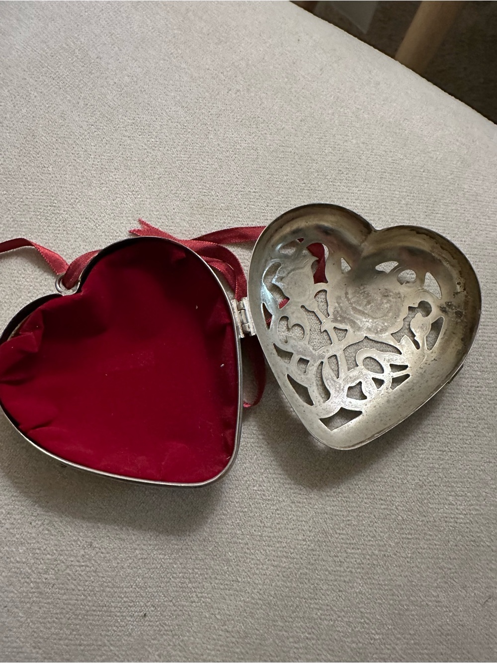 Vintage Lenox Kirk Stieff silver-plated friendship heart ornament - Picture 8 of 8